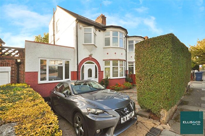 5 Bedroom Semi Detached House For Sale In Essex Park, West Finchley, N3