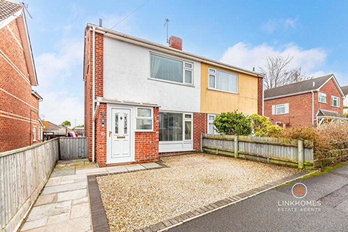 3 Bedroom Semi Detached House For Sale In Ebor Road, Poole, BH12