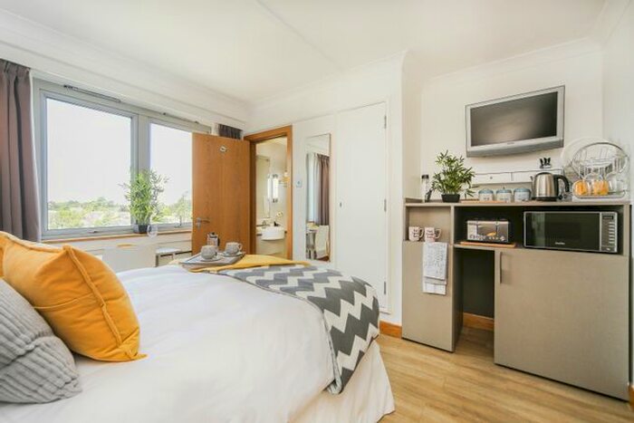 Studio To Rent In St. Albans Road, Watford, WD17