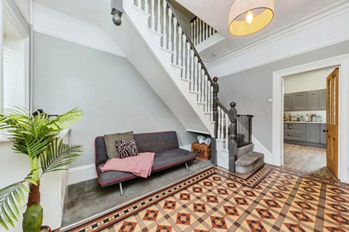 6 Bedroom Terraced House For Sale In Longton Road, Stoke-on-Trent, ST4
