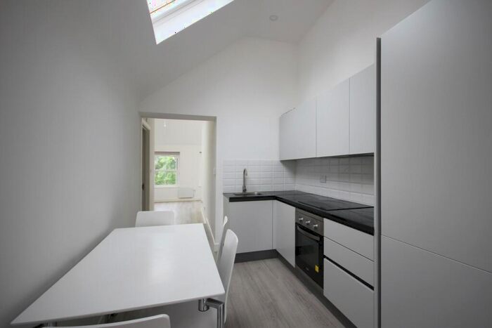 Studio To Rent In Hatfield Road, St. Albans, Hertfordshire, AL1