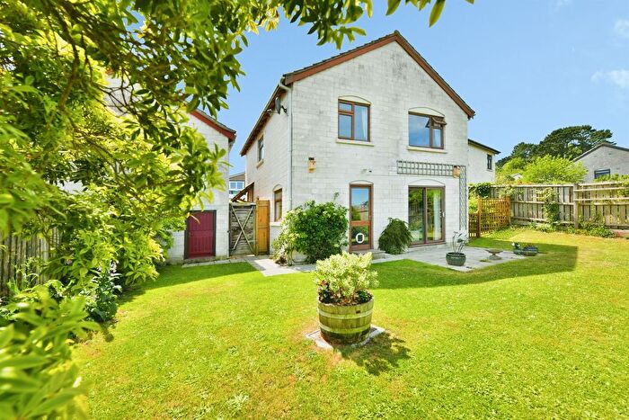 4 Bedroom Detached House For Sale In Lynher Drive, Saltash, PL12