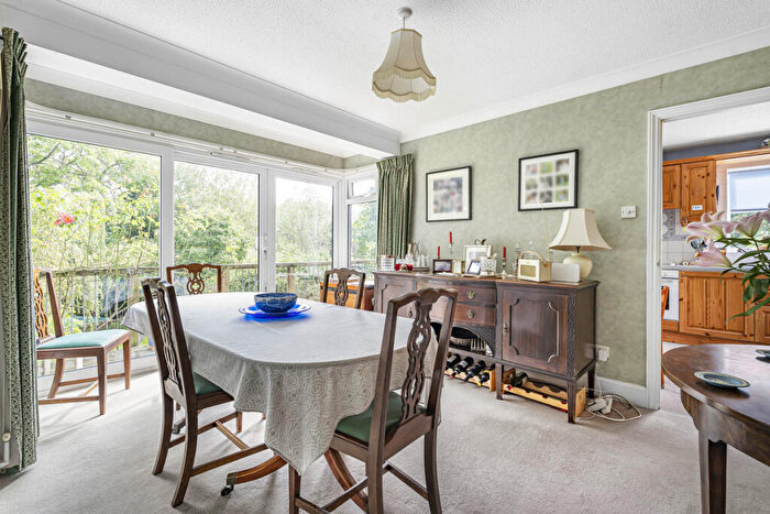 5 Bedroom Detached House For Sale In Mill Paddock, Abingdon, OX14