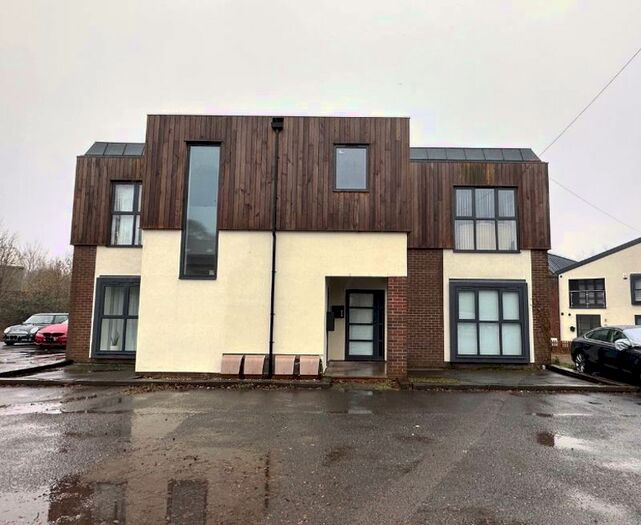 2 Bedroom Flat To Rent In West View, Pool Side, Horsehay, Telford, TF4