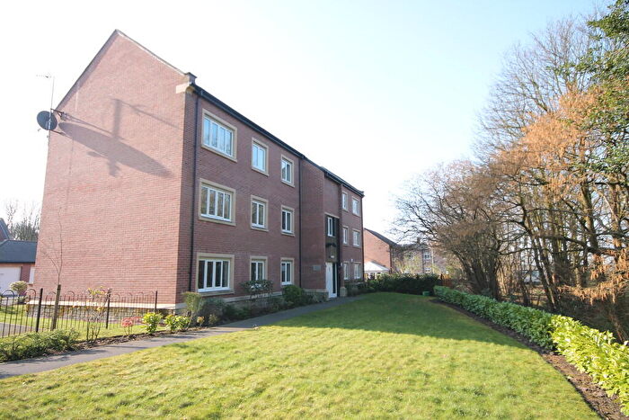 2 Bedroom Apartment To Rent In Old Wood Close, Gillibrand, PR7