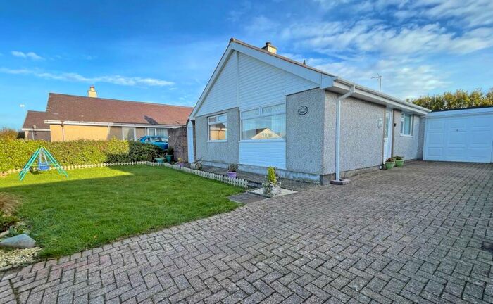 3 Bedroom Bungalow For Sale In Garth Estate, Pontllyfni, Caernarfon, Gwynedd, LL54