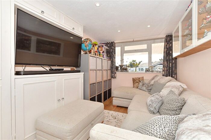 4 Bedroom Terraced House For Sale In Southside, Pulborough, West Sussex, RH20