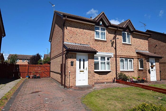 2 Bedroom Semi-detached House For Sale In Borough Road, Jarrow, NE32