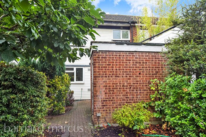 3 Bedroom Property To Rent In Orlando Gardens, Epsom, KT19