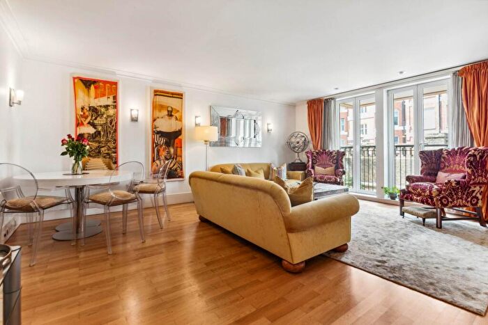 2 Bedroom Apartment To Rent In Benham House, Coleridge Gardens, Chelsea, SW10