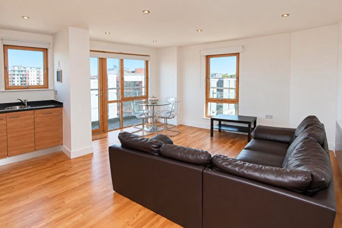 2 Bedroom Flat To Rent In McClure House, Leeds Dock, LS10