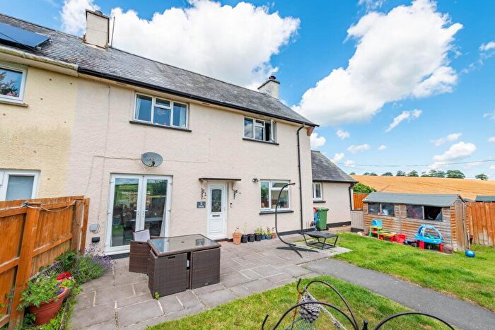 3 Bedroom Semi-Detached House For Sale In Hillside, George Nympton, EX36