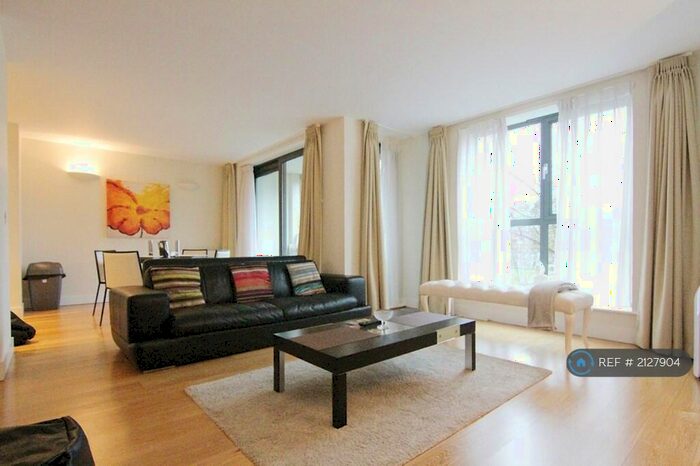 2 Bedroom Flat To Rent In St Williams Court, London, N1