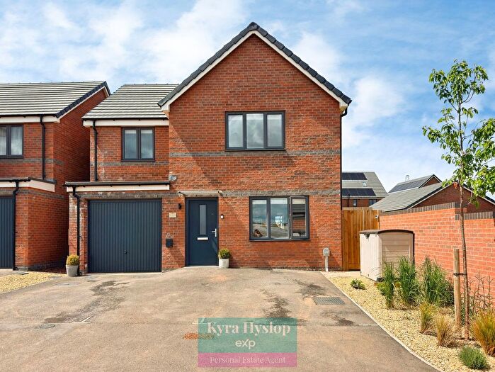 4 Bedroom Detached House For Sale In Moon Drive, Exeter, EX1