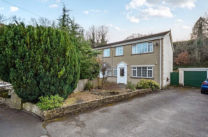 3 Bedroom Semi Detached House For Sale In Easby Close, Ilkley, West Yorkshire, LS29