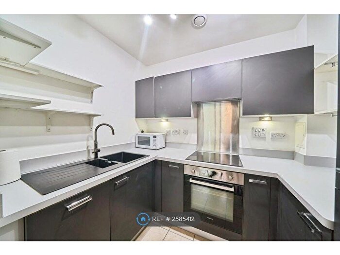 1 Bedroom Flat To Rent In Devons Road, London, E3