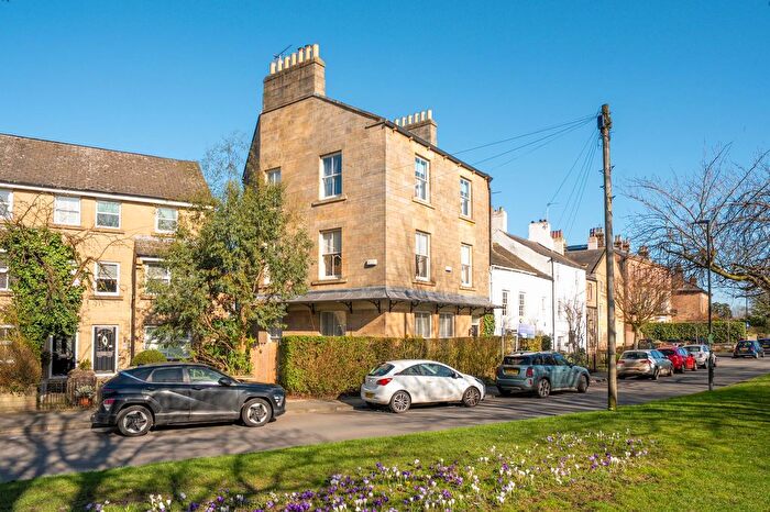 5 Bedroom Semi-Detached House For Sale In Devonshire Place, Harrogate, HG1