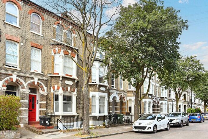 2 Bedroom Flat For Sale In Bardolph Road, London, N7