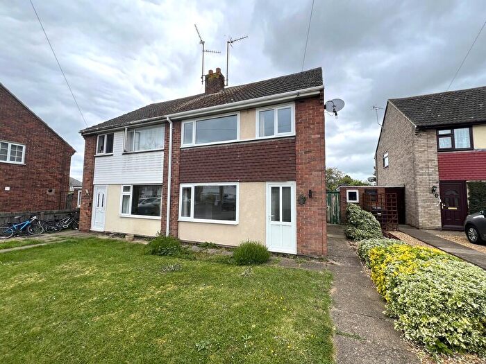 3 Bedroom Semi-Detached House To Rent In Slade Close, Ramsey, Huntingdon., PE26