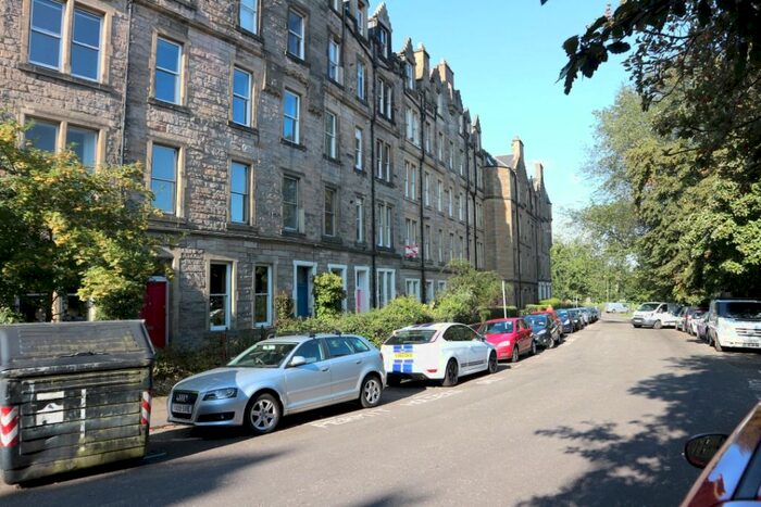2 Bedroom Flat To Rent In Marchmont Crescent, Marchmont, Edinburgh, EH9