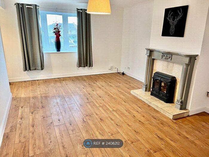 3 Bedroom Semi-Detached House To Rent In Laburnum Road, Mexborough, S64