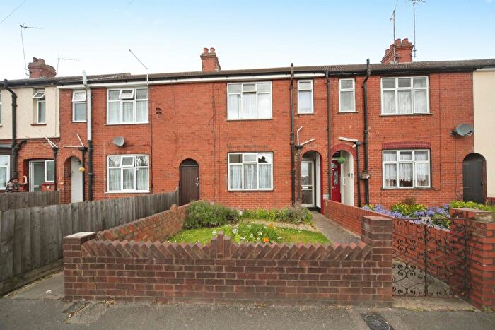 2 Bedroom Terraced House For Sale In Blundell Road, Luton, LU3