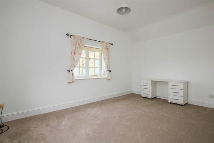 4 Bedroom Detached House For Sale In Great Warley Street, Great Warley, Brentwood, CM13