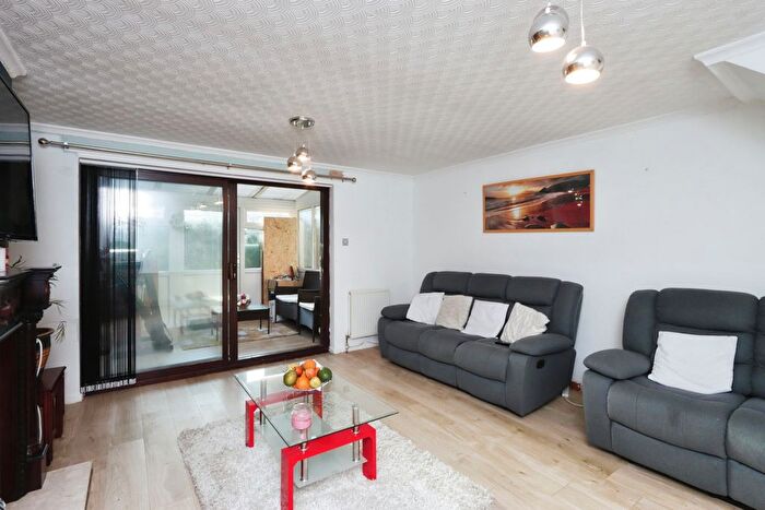 3 Bedroom Terraced House For Sale In Blackstock Road, Sheffield, South Yorkshire, S14