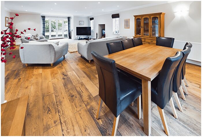 5 Bedroom Detached House For Sale In Bridge Road, Bursledon, Southampton, SO31