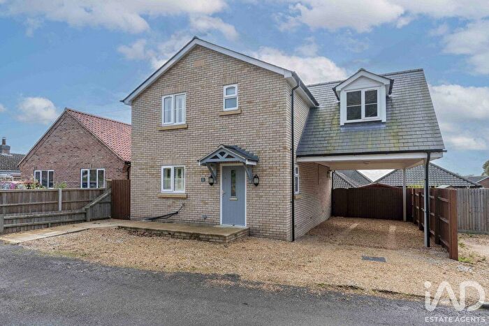 4 Bedroom Detached House For Sale In Churchgate Street, Southery, PE38