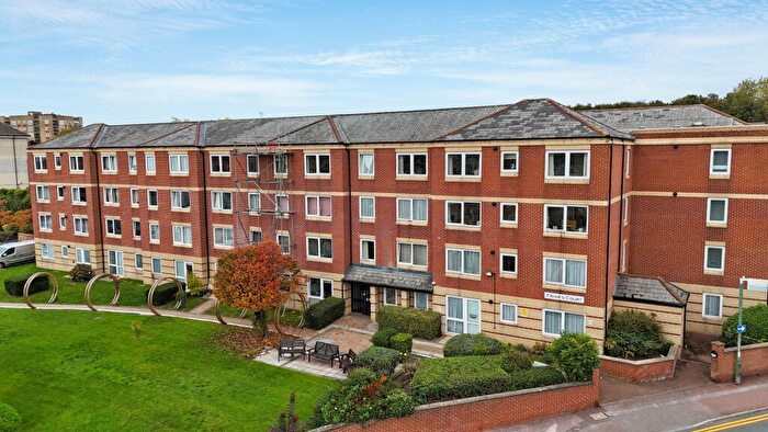 2 Bedroom Apartment For Sale In Queen Anne Road, Maidstone, ME14