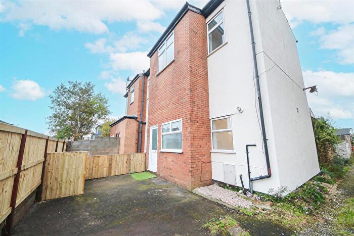 2 Bedroom End Of Terrace House To Rent In Kensington Road, Southport, PR9