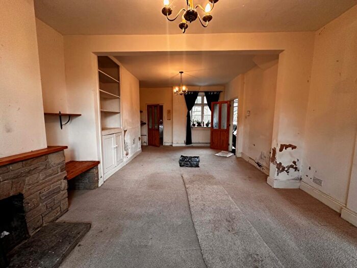 3 Bedroom Terraced House For Sale In Chatsworth Road, Rowsley, Matlock, DE4