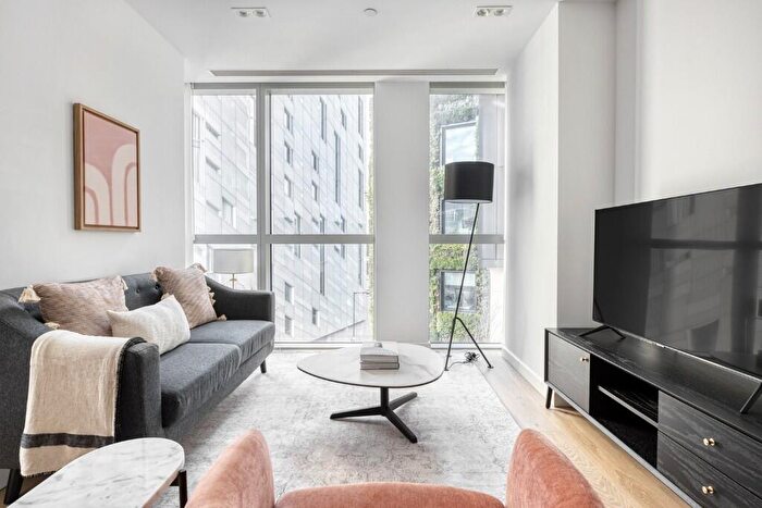 1 Bedroom Apartment To Rent In City Road, London, EC1V