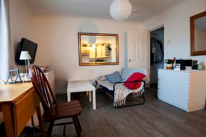 1 Bedroom Flat To Rent In Bridge Terrace, Albert Road South, Ocean Village, Southampton, SO14