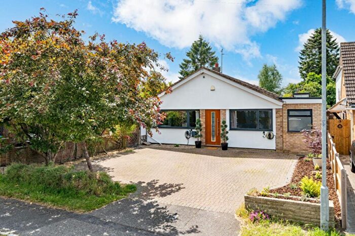 4 Bedroom Detached Bungalow For Sale In Albion Road, Pitstone, Leighton Buzzard, LU7