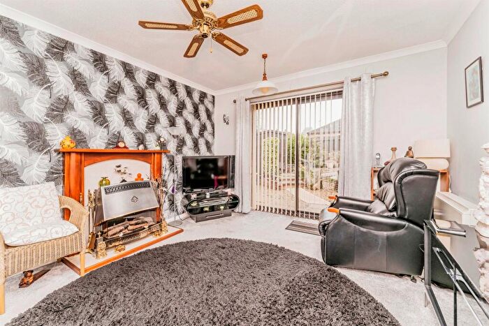 2 Bedroom Terraced Bungalow For Sale In Stadtpeine Close, Corby, NN17