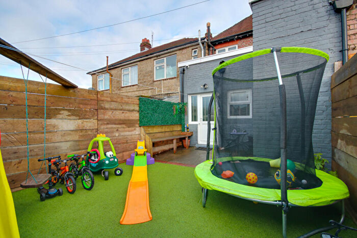 2 Bedroom Terraced House For Sale In Bitterne! Parking! Low Maitenance Rear Garden!, SO18