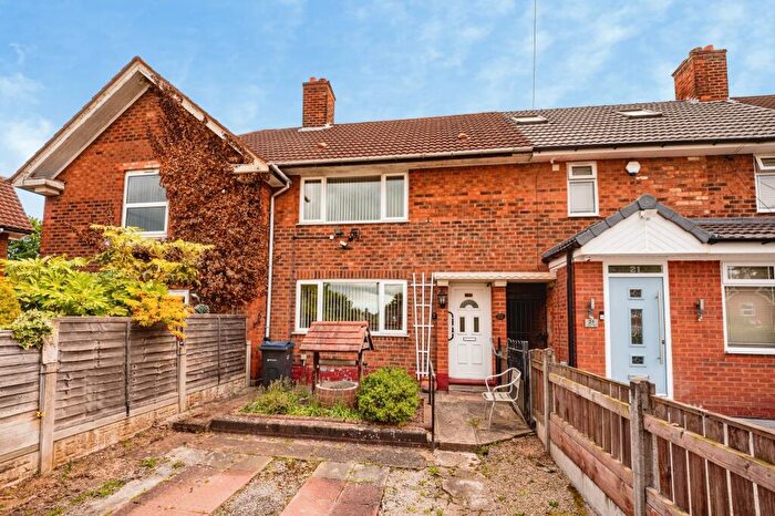3 Bedroom Terraced House For Sale In Plowden Road, Birmingham, B33