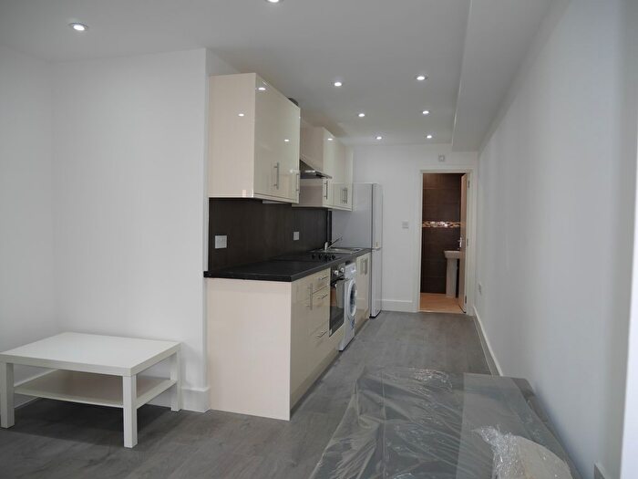 1 Bedroom Maisonette For Sale In Bessborough Road, Harrow, HA1
