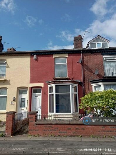3 Bedroom Terraced House To Rent In Ainsworth Lane, Bolton, BL2