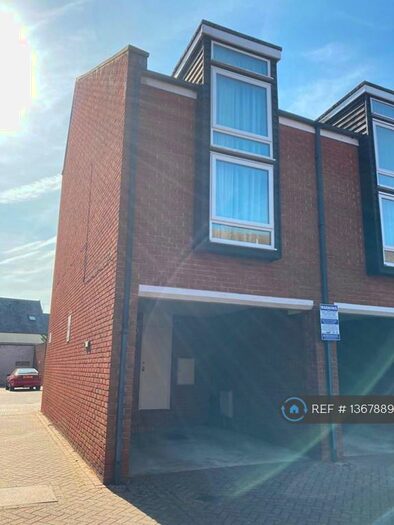 2 Bedroom End Of Terrace House To Rent In Aynsley Court, Sandwich, CT13