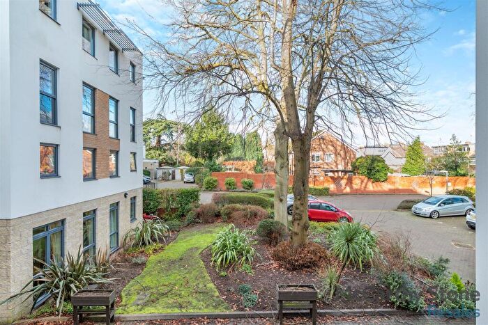 1 Bedroom Apartment For Sale In Wilton Court, Southbank Road, Kenilworth, CV8