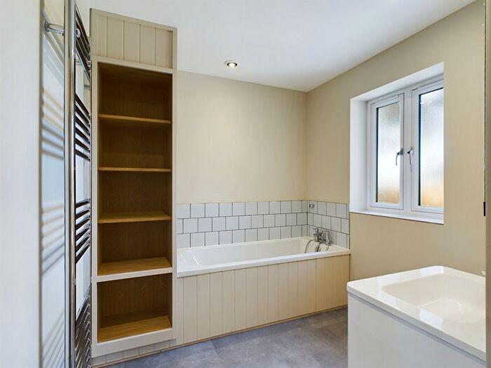 3 Bedroom Detached Bungalow For Sale In London Road, Downham Market, PE38
