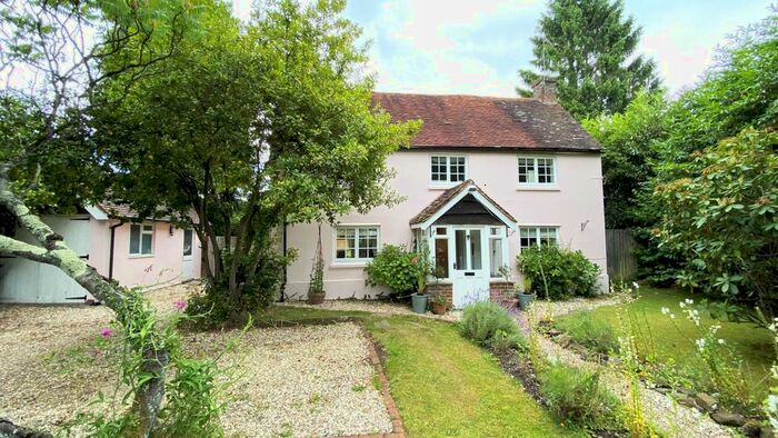 4 Bedroom Detached House For Sale In Brewells Lane, Rake, West Sussex, GU33