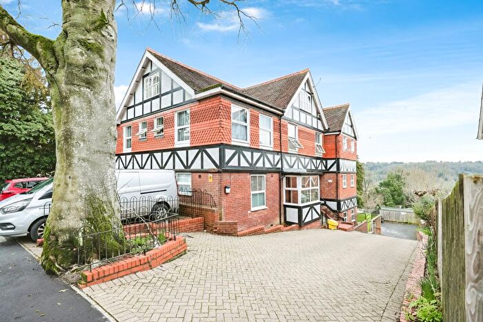 Studio For Sale In Priory Road, High Wycombe, HP13