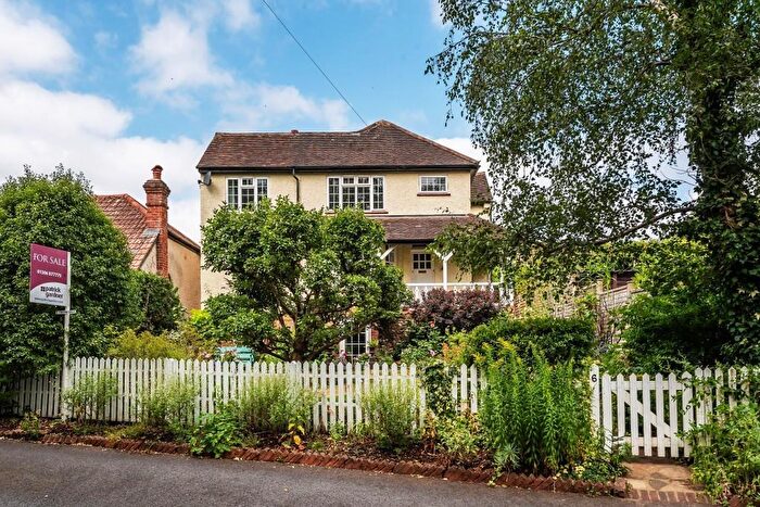 5 Bedroom Detached House For Sale In Vincent Drive, Dorking, RH4