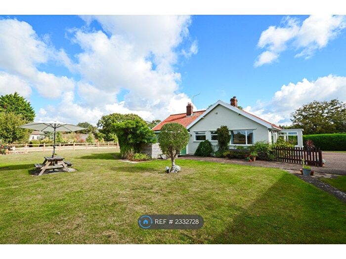 5 Bedroom Bungalow To Rent In Weston Longville, Norwich, NR9