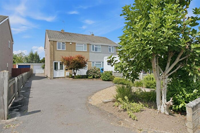 3 Bedroom Semi-Detached House For Sale In Badminton Road, Coalpit Heath, BS36