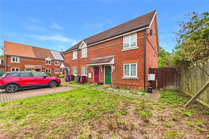 2 Bedroom End Of Terrace House To Rent In Hawley Mews, Reading, Berkshire, RG30